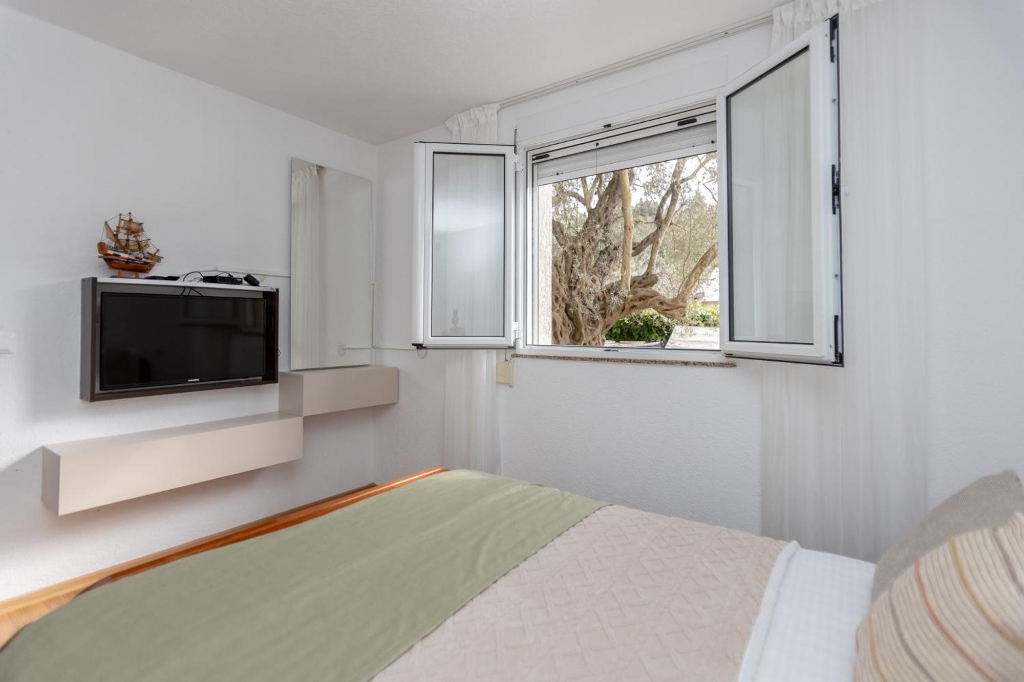 Apartments Oliva Utjeha Eksteriør bilde